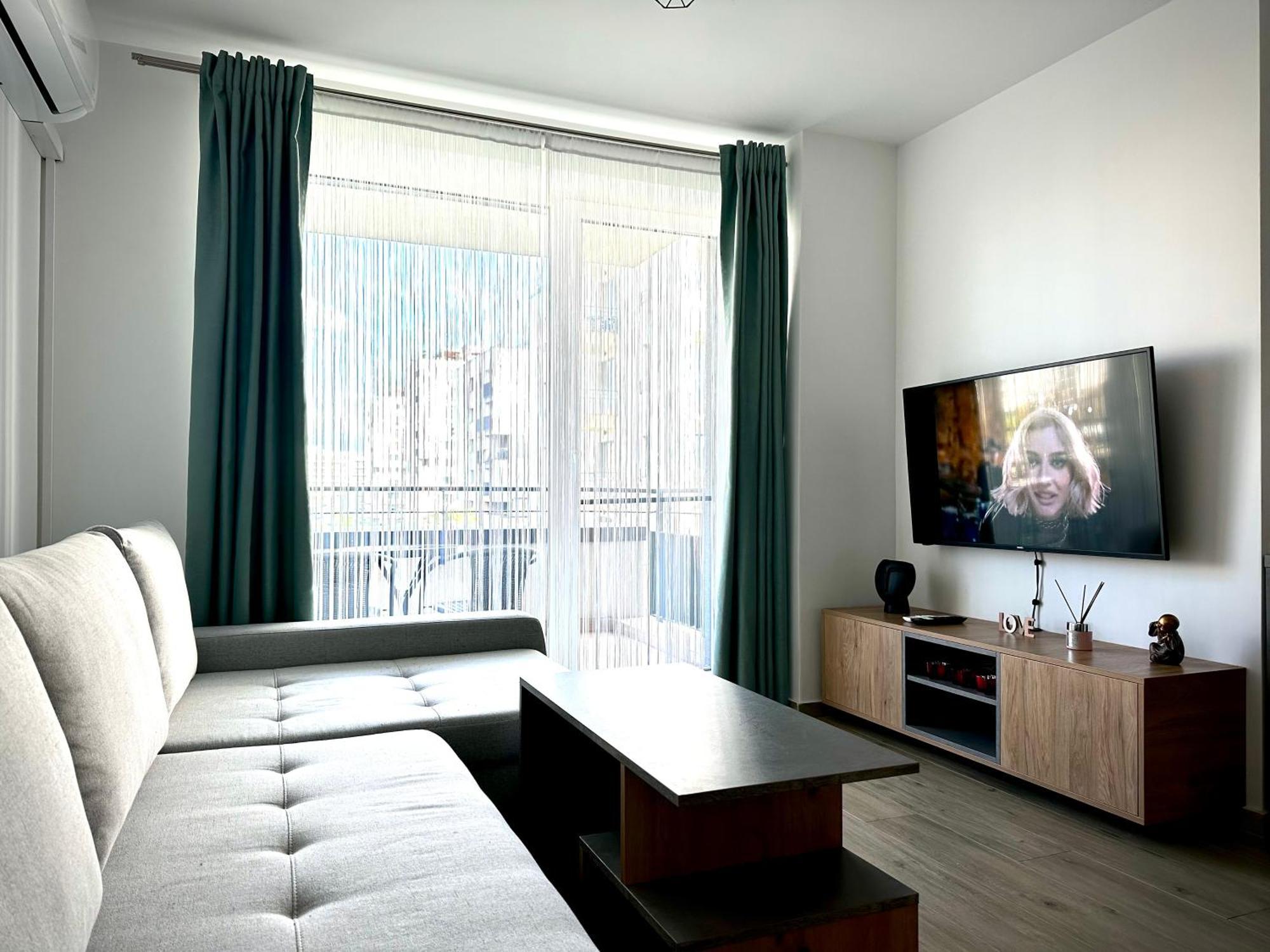 Apartment 4friendscoresibrasov C
